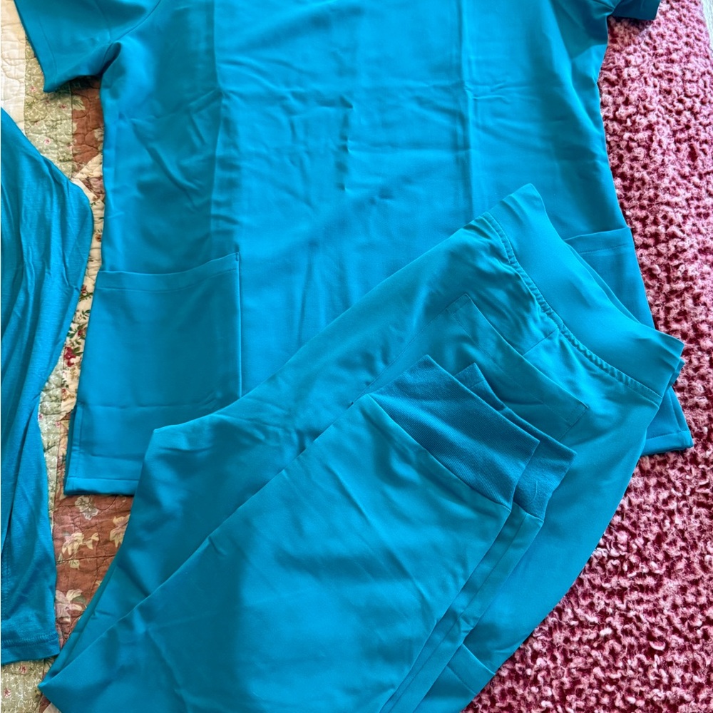 Women's Teal Track Pants & Top Set